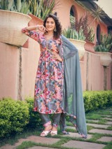 Artisan Elegance Handwork Kurti