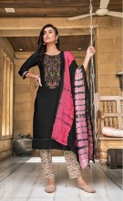 Artisan Elegance Handwork Kurti