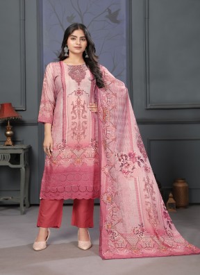 Elegant Pakistani Lawn Suit with Traditional Touch Manufacturers, Suppliers in Surat