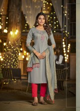 Embroidered Kurti – Classic Elegance with Modern Flair