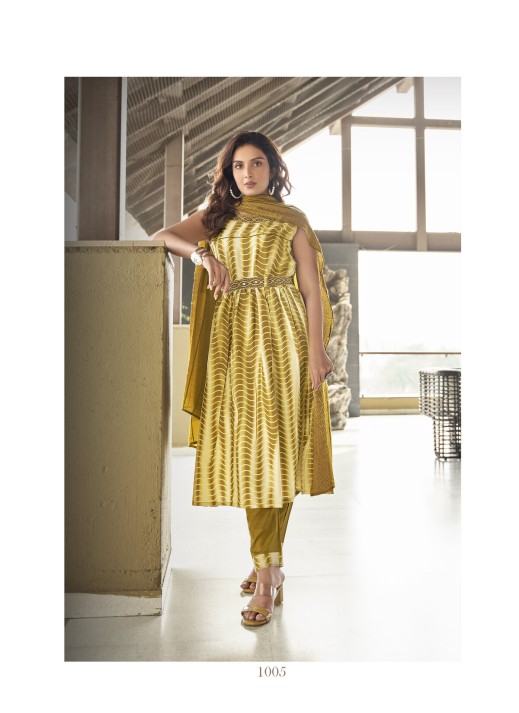 Exclusive Seevless Kurti with Elegant Embroidery  in Surat