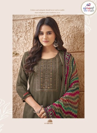 Latest Stylish Georgette Salwar Kameez – Redefining Ethnic Fashion with Modern Chic Manufacturers, Suppliers, Exporters in Surat